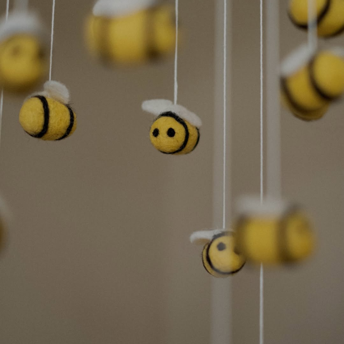 Mobile - Bees