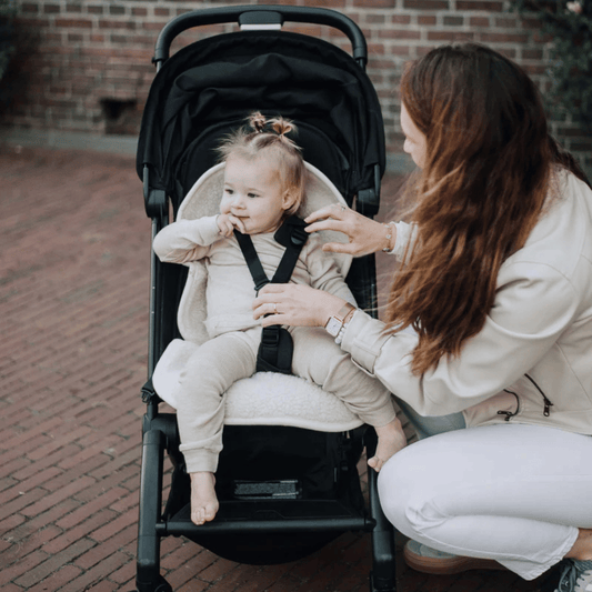 Insert for child car seat in 100% merino wool